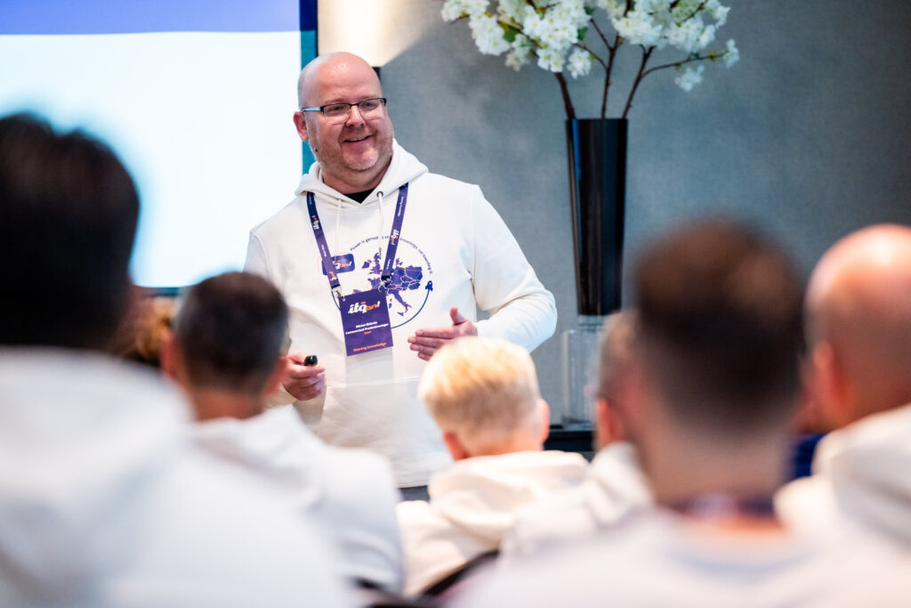 Michel Jilderda presenting